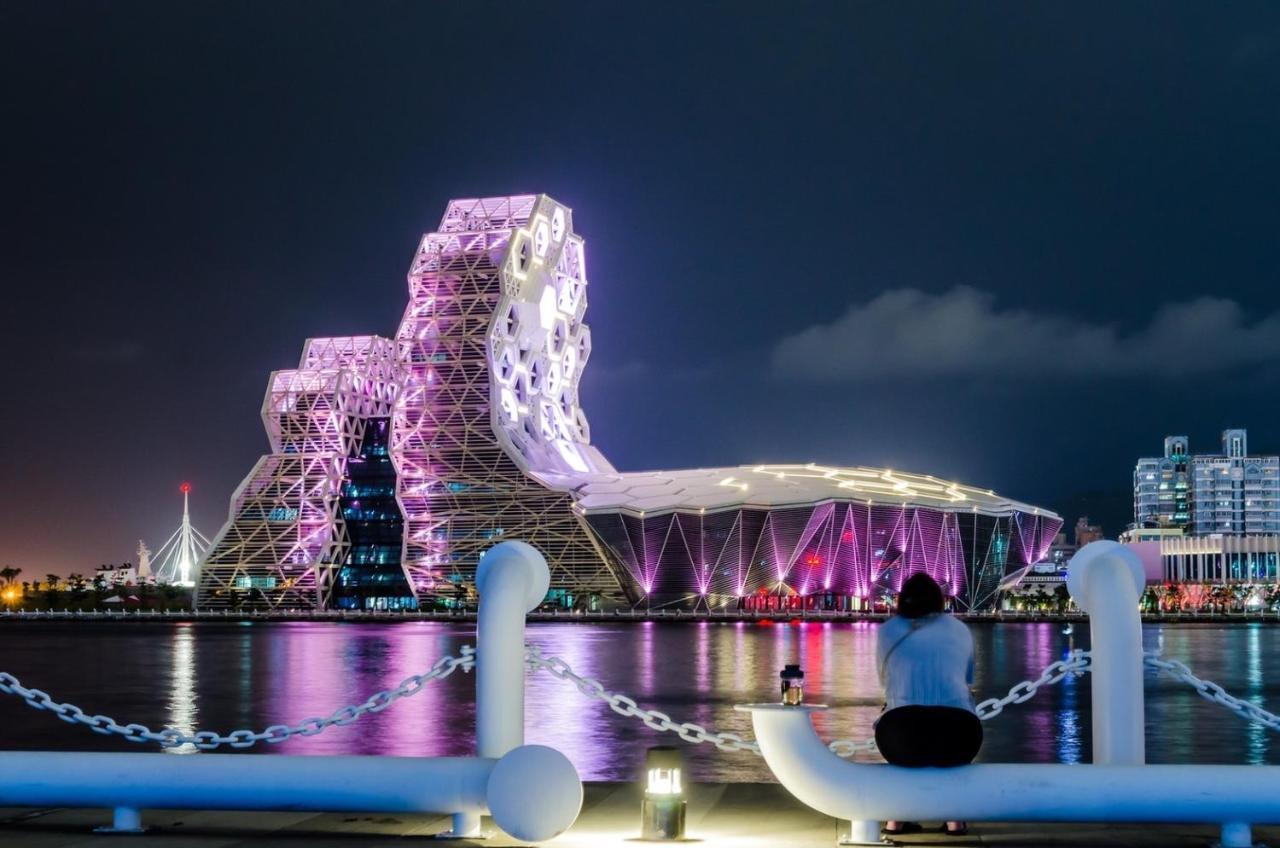 闆娘公寓 Kaohsiung Exteriör bild