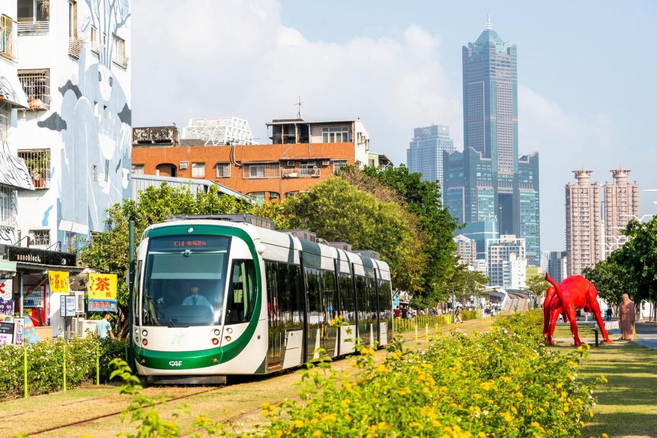 闆娘公寓 Kaohsiung Exteriör bild